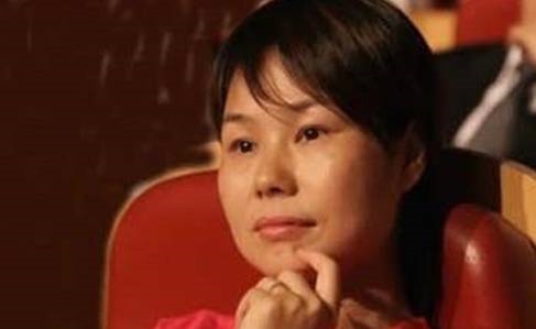 马云,马化腾,李彦宏的老婆长什么样?