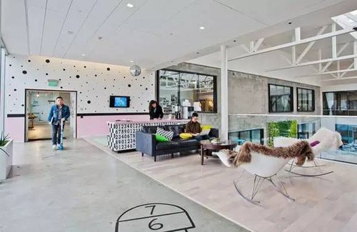 Airbnbʼ˵Č˿Ϯ