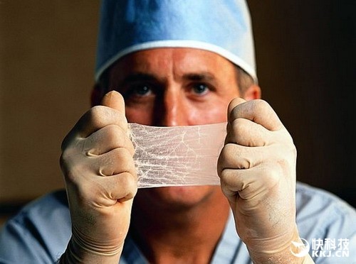 科学家研发人造皮肤一页纸那么薄